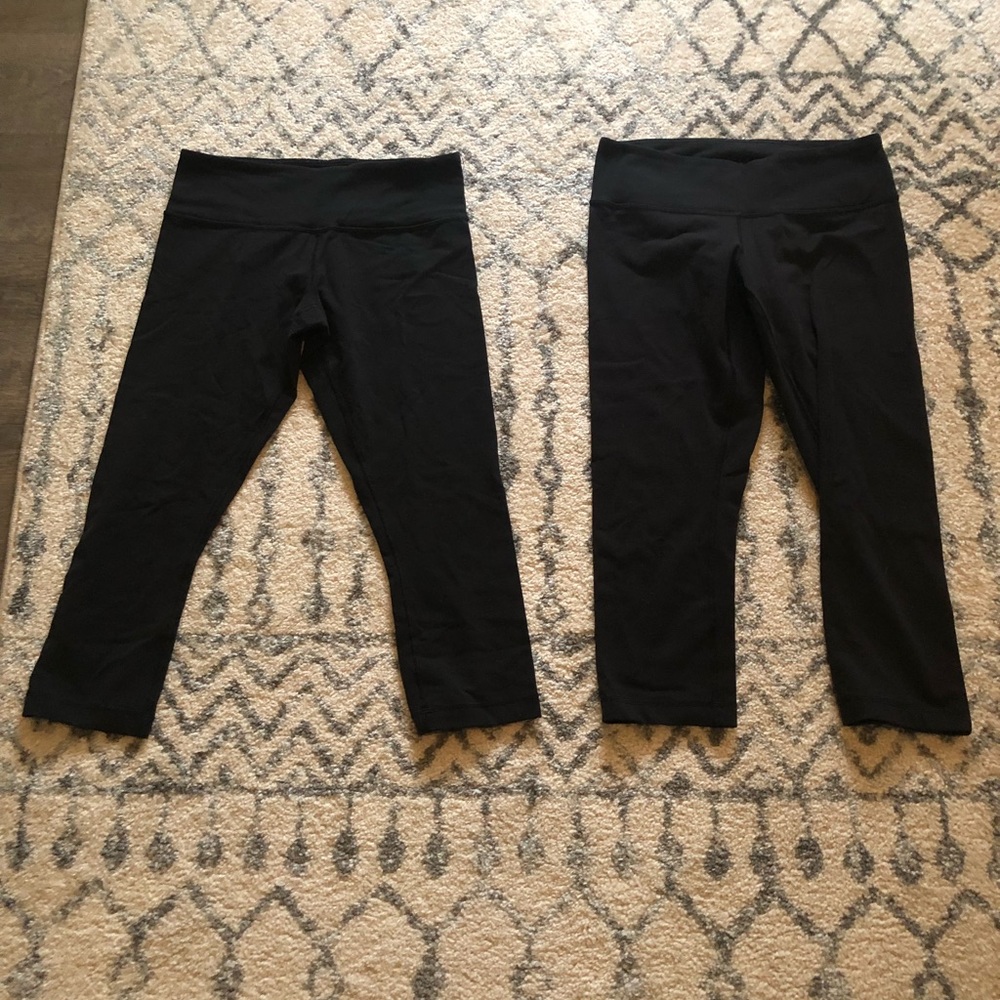 Two pairs Lululemon cropped leggings